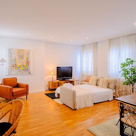 For You Rentals Coqueto Y Bonito Apartamento Temporal De Dos Dormitorios En El Retiro Axii66 Madrid Exterior photo