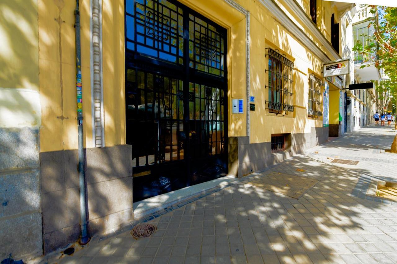 For You Rentals Coqueto Y Bonito Apartamento Temporal De Dos Dormitorios En El Retiro Axii66 Madrid Exterior photo