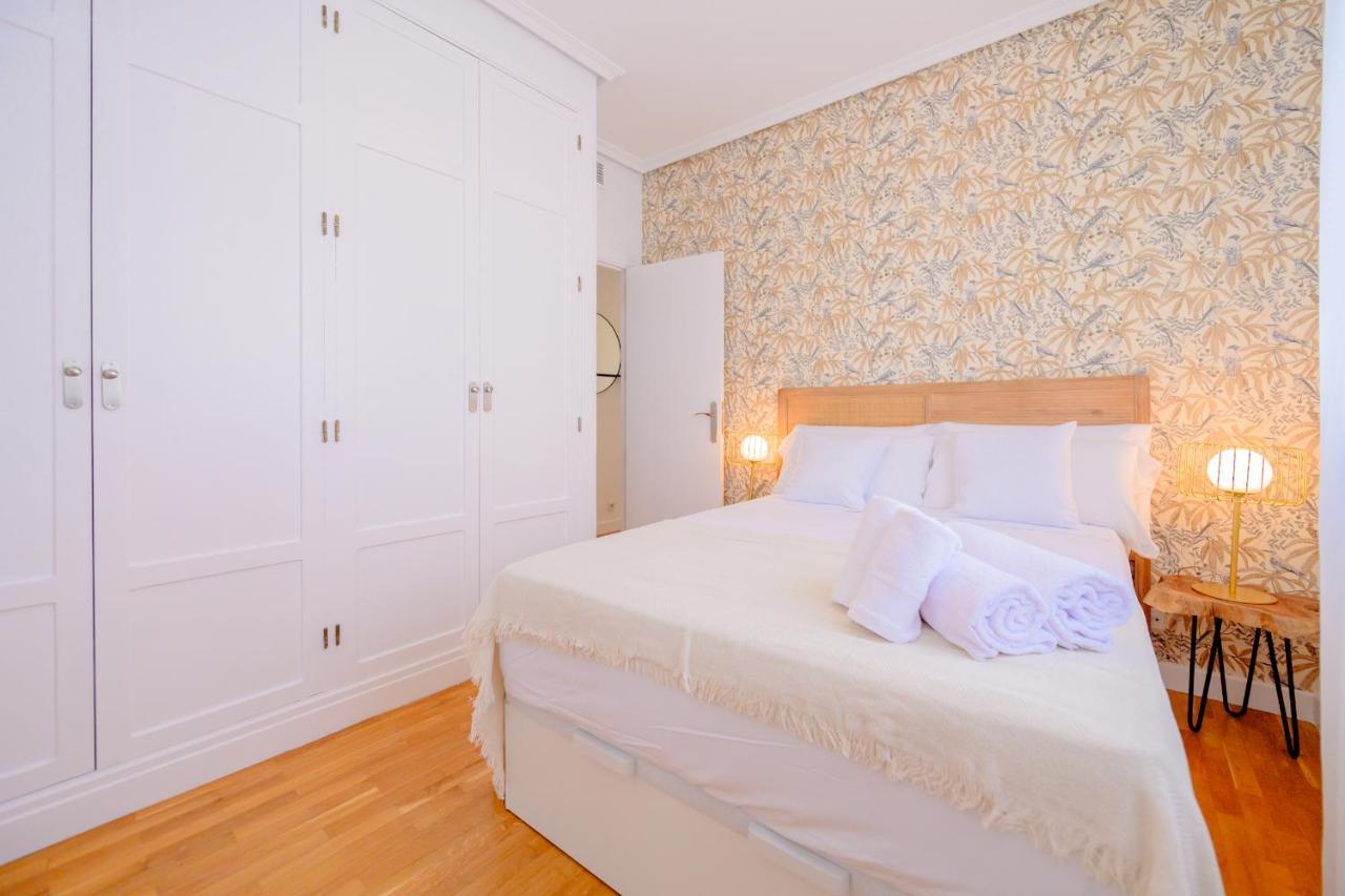 For You Rentals Coqueto Y Bonito Apartamento Temporal De Dos Dormitorios En El Retiro Axii66 Madrid Exterior photo